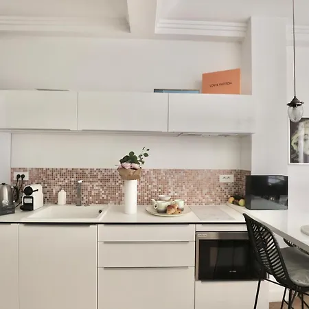 Chic 1-bedroom Steps Away From La Croisette * 칸느