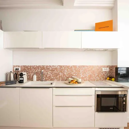 Chic 1-bedroom Steps Away From La Croisette Apartament Cannes
