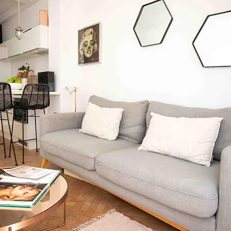 Apartment Chic 1-bedroom Steps Away From La Croisette
